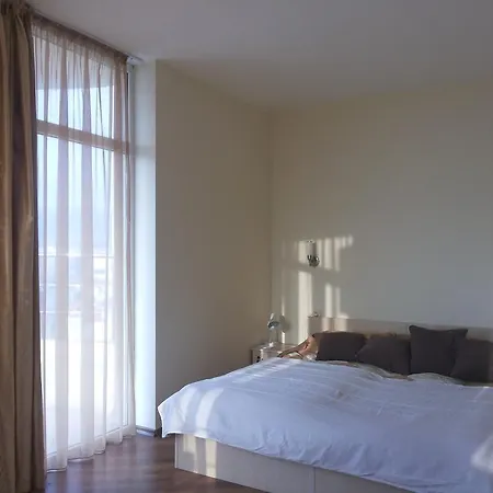 Apartment Semiramida Garden
